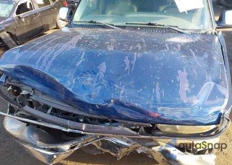 2000 Chevrolet Silverado C1500 from USA, damaged, VIN 2GCEC19T5Y1218645